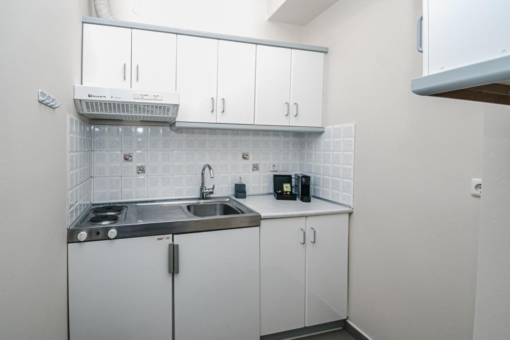 Terra Helios Suites & Studios Kyparissia Room photo